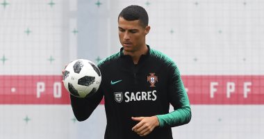 شاهد.. سحر كريستيانو رونالدو فى تدريبات البرتغال قبل مواجهة إسبانيا