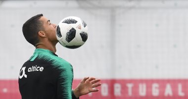 كريستيانو رونالدو يستعرض مهاراته فى تدريبات البرتغال
