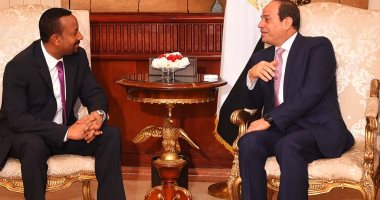 ننشر صور لقاء الرئيس السيسى مع رئيس وزراء إثيوبيا لتوديعه بمطار القاهرة 