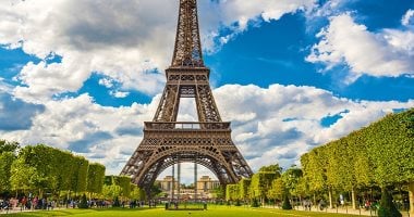 فرنسا تحتفل بـ"عيد الموسيقى" فى مغارة تحت الأرض