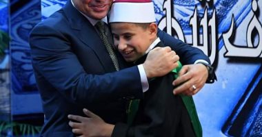 الطفل المعجزة عبد الله عمار يكشف تفاصيل لقائه الرئيس السيسي