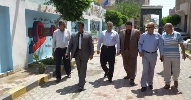 وكيل تعليم المنوفية يتفقد مدرسة مياه الشرب والصرف الصحى بقويسنا.. صور