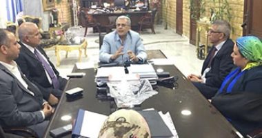 مستشفى 500 500 لعلاج الأورام توقع برتوكولات مع هيئة قناة السويس وبنك مصر الدولى