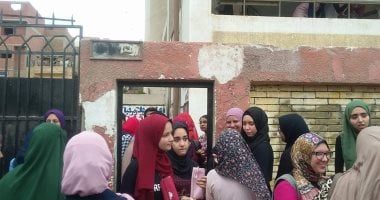 دموع وأحزان لطلاب الثانوية العامة بالقليوبية وبنى سويف وأسيوط وجنوب سيناء