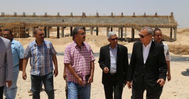صور.. محافظ قنا ورئيس جامعة جنوب الوادى يتفقدان المنشآت الخدمية