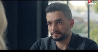 هانى سلامة مدافعا عن أكشن فوق السحاب: أميتاب باتشان كان بيوقف الطائرة بإيده