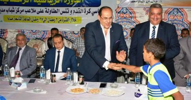 صور.. محافظ سوهاج يشهد فعاليات ختام الدورة الرمضانية