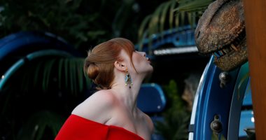 صور.. "برايس دالاس هوارد" تعيش أجواء Jurassic World فى العرض الخاص