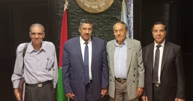 نقيب العلميين يلتقى وفدا من التشيك لبحث سبل التعاون
