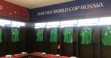 شاهد.. غرفة ملابس السعودية فى ملعب "لوجينكى" قبل افتتاح كأس العالم