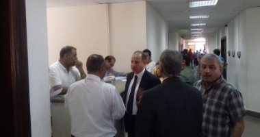 محافظ الإسكندرية يتفقد تلقى طلبات تقنين أوضاع واضعى اليد على أراضى الدولة