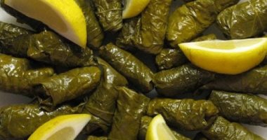 طريقة عمل محشى ورق العنب
