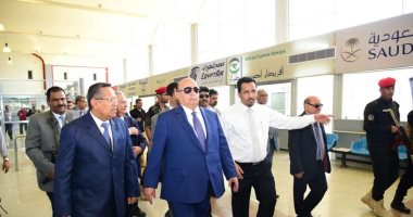 الرئيس اليمنى يصل عدن للإشراف على تحرير الحديدة ويلقى خطابا فى العيد