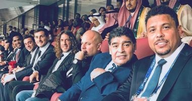 صور.. أساطير كرة القدم يلمعون فى افتتاح المونديال