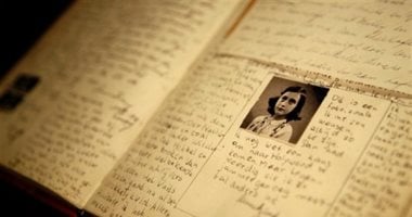 حكايات من الغرب.. مذكرات فتاة صغيرة ومحاولات الاختباء من النازية الألمانية