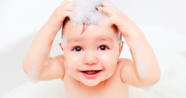 قبل ما تستخدمى شامبو لطفلك.. اختبريه