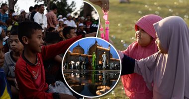 صور.. بيوت الله عامرة بعباده.. ملايين المسلمين يحتفلون بعيد الفطر.. 90 ألف شخص يؤدى الصلاة فى المسجد الأقصى..التكبيرات تملئ أرجاء الحرم المكى والمسجد النبوى..و"الجلباب" و"العيدية" و"الكعك" أبرز مظاهر الاحتفالات