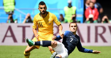 "الديوك تصيح فى روسيا".. فرنسا تهزم أستراليا 2 - 1 بضربة البداية فى كأس العالم.. اختيار جريزمان أفضل لاعب.. استخدام تقنية الفيديو لأول مرة.. بوجبا يكرر إنجاز بلاتينى.. ومبابى أصغر لاعب فرنسى فى تاريخ المونديال