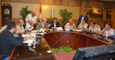 محافظ الغربية يترأس لجنة تحديد تعريفة الركوب الداخلية والخارجية والتاكسى العداد