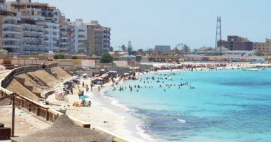 "السياحة و المصايف" بالإسكندرية تحظر نزول البحر بعد الغروب لهذا السبب