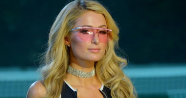 باريس هيلتون بعرض Philipp Plein Sport فى أسبوع الموضة بميلانو 