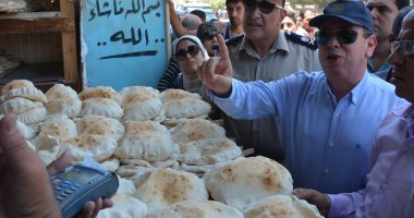 محافظ دمياط يجرى زيارة مفاجئة لمتابعة انتظام العمل بمصيف رأس البر
