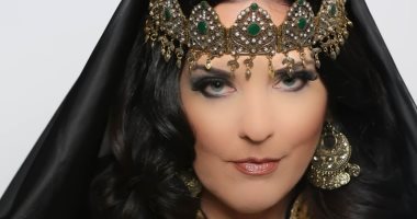 "معنى الحب إيه".. أول أغنية مصرية للراقصة الهولندية بولين 