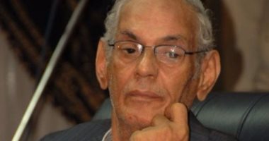  7 صور نادرة للفنان الراحل محمد حمزة مع أسرته