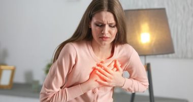 اسباب خفقان القلب منها الأنيميا والتدخين