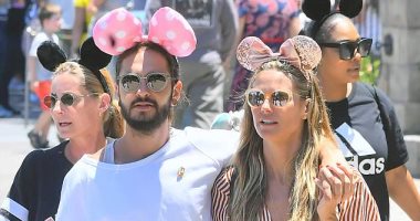 شاهد كيف استمتعت هيدى كلوم بوقتها فى Disneyland مع صديقها