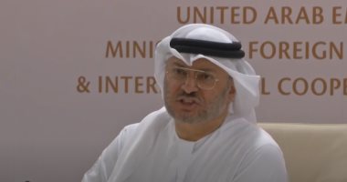 أنور قرقاش: الحوثيون زرعوا الطرق المؤدية لميناء الحديدة بالألغام.. "التحالف" يتخذ إجراءات استثنائية لضمان حماية المدنيين.. تحرير الحديدة المدخل الرئيسى لتحرير صنعاء.. ونرحب بجهود المبعوث الأممى إلى اليمن