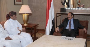 نائب الرئيس اليمنى يطمئن على أوضاع المتضررين من إعصار "ماكونو"