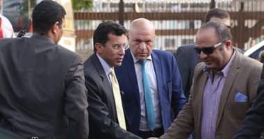 وزير الرياضة يشيد بعقد رعاية الأهلى ويطلب التعاون فى المشروعات الشبابية - صور