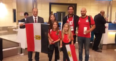 صور.. مصر للطيران تنقل 150مشجعا إلى سان بطرسبرج لمؤازرة المنتخب أمام روسيا