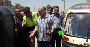رفع الإشغالات بالشوارع والأحياء فى مركز العدوة بالمنيا