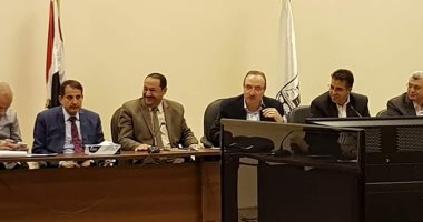 محافظ بنى سويف يناقش تنفيذ الصرف الصحى الجديد بقرى الواسطى وناصر  