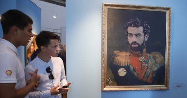 محمد صلاح بالزى العسكرى مع نجوم العالم فى متحف روسى
