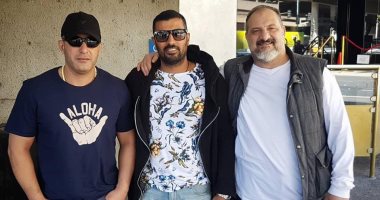 السقا وخالد الصاوى بصحبة المخرج محمد سامى فى أمريكا بسبب "3 شهور"