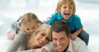 من التشجيع للطبطبة اعرف تأثير الحنية على طفلك.. الحضن بيزود الثقة بالنفس