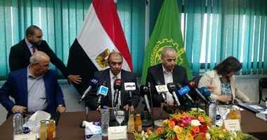 صور.. وزير الزراعة: التعدى على 1800 فدان خاصة بالبحوث الزراعية بالقليوبية