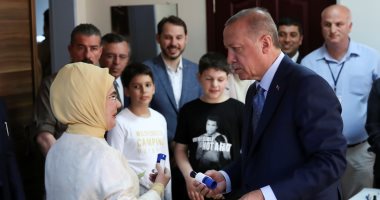 صور.. أردوغان يدلى بصوته فى انتخابات الرئاسة التركية 