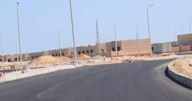 صور.. محافظ البحر الأحمر يتفقد انشاءات مساكن بديل العشوائيات "الروضة" بالغردقة
