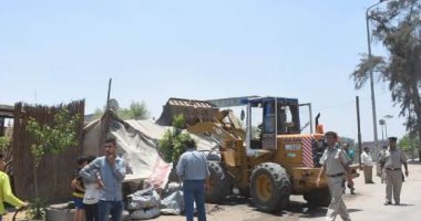 محافظ الشرقية يأمر بإزالة الأكشاك المخالفة ورفع مخلفات البناء بطريق بلبيس