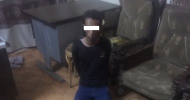 ضبط مسجل أثناء محاولته سرقة أعمدة الضغط العالى للكهرباء بأسوان