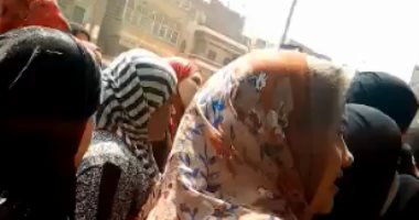 شكوى من الزحام الشديد بمكتب صحة زفتى فى الغربية