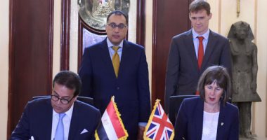 رئيس الوزراء يستقبل وفد الجامعات البريطانية بحضور وزير التعليم العالى  - صور