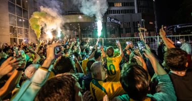 فيدو.. جماهير البرازيل تحفز نجوم السيليساو بإستقبال رائع قبل لقاء صربيا