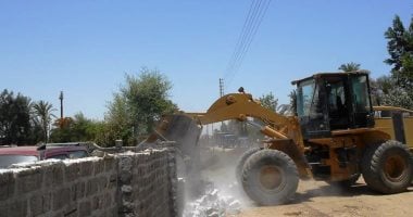 حماية نهر النيل بالأقصر تنفذ 7 قرار إزالة لحالات تعدى على مجرى النيل
