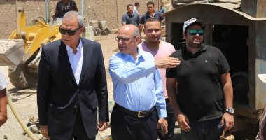 محافظ قنا يتفقد محطتى مياه أبودياب ودشنا بتكلفة 142 مليون جنيه