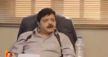 بوست عميق لهنيدى يسخر من الحب.. والجمهور: أنت بتكدب يا خلف